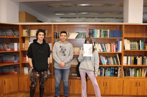 Közösségi média tartalomgyártó eredmény hirdetés